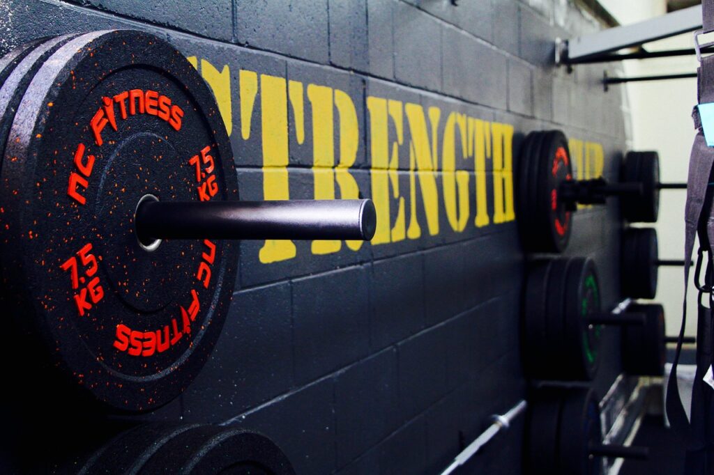 gym, weights, strength-2649824.jpg